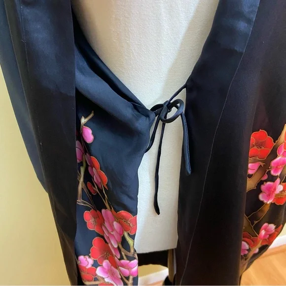 Old Shanghai Cherry Blossom Black Silk Kimono Floral Robe O/S - Picture 11 of 13